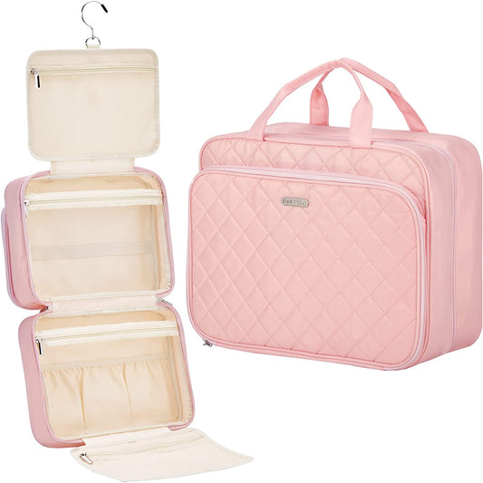 Travel in style with this Extra Large Toiletry Bag! ✈️🌸 #TravelEssentials #OrganizedBeauty